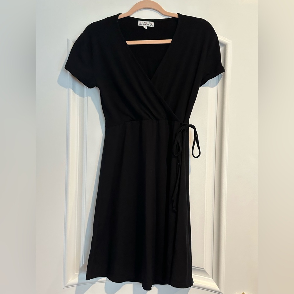 Black vneck stretchy wrap dress Poof New York brand
